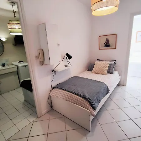 Apartament Exceptionnel T2 A Quelques Pas De La Mer Et Du Port D'hyeres Lesclesdenicole